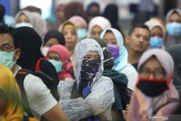 Bupati Sintang minta warga tidak bepergian keluar daerah