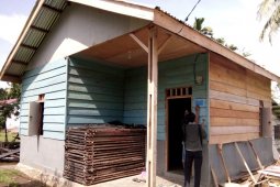 Pemkab Mukomuko rehab lima rumah tidak layak huni