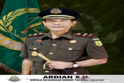 Kajari Tapsel ajak Kades laporkan LSM - wartawan pemeras