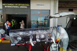 Alami sesak nafas, penumpang pesawat dari Malaysia dilarikan ke RSUP M Djamil Padang
