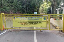 Two natural attraction in S Kalimantan temporarily closed