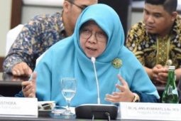 Anggota DPR minta dunia usaha terapkan "social distancing"