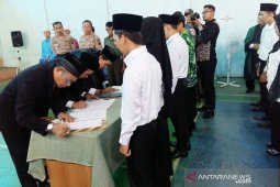 Pengawas kelurahan dan desa di HST resmi dilantik