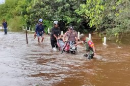 Ruas Jalan Senara Jongkong kemarin di rendam banjir