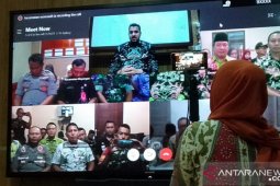 Wali Kota Probolinggo telekonferensi penanganan COVID-19 dengan camat-lurah