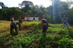 Prajurit Satgas TMMD dan warga kerja bakti, ini kata Kawil Jonti