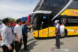 Penyemprotan Disinfektan Bus Antar Provinsi