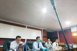Bank Kalsel bentuk corona center