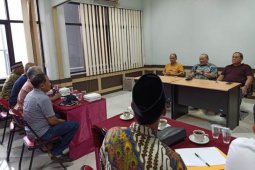 Ketua DPD RI La Nyalla siap berikan solusi nasib pedagang Pasar Turi