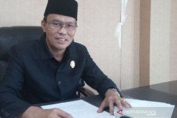 Legislatif minta awasi pasar di tengah wabah Corona