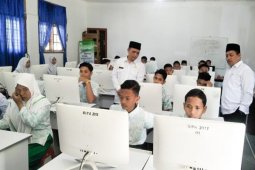 2. 131 siswa MTs ikuti UAMBN-BK, 74 siswa tak hadir