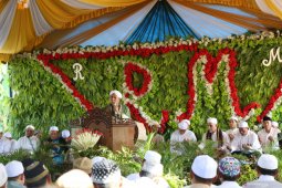 Bupati : Pondok pesantren benteng masyarakat