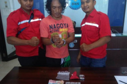 Pencari kayu bakar jual narkoba ditangkap BNN Samarinda