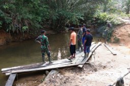 Warga Sekura akan miliki jamban