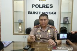 Balita tewas diduga dianiaya, tiga orang ditangkap termasuk ayah kandung korban