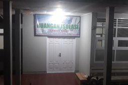 Dua PDP COVID-19 dirujuk ke ruang isolasi RSUD Chasan Boesoerie di Ternate