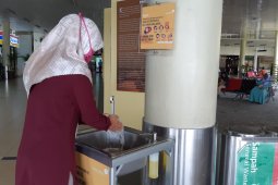 Cegah COVID-19, Bandara Jambi tambah fasilitas cuci tangan di selasar terminal