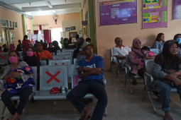 Jaga Jarak Ruang Tunggu Puskesmas