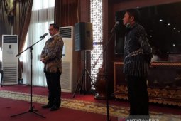 Hentikan kerumunan massa, kata Mendagri