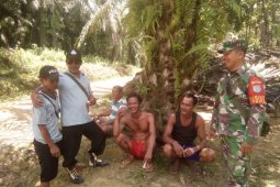 Prajurit TMMD gelas komsos, wahana rajut kebersamaan