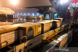 Pesawat Hercules pengangkut alkes COVID-19 tiba di Halim Perdanakusuma