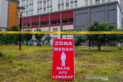 Some top officials inspect emergency hospital for COVID-19 patients