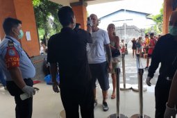 Ratusan WNA antre perpanjang izin tinggal darurat di Bali