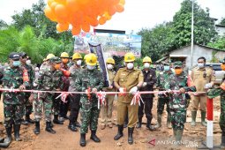 Bupati Citra targetkan Sukadana - Pontianak cukup 7 jam pada Agustus