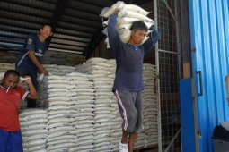 Bulog Kalbar sudah salurkan 86 persen beras bantuan pemprov