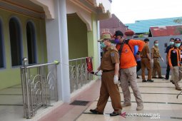 Cegah Corona, Bupati HSS pimpin penyemprotan Disinfektan di wilayah Daha
