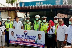Partai Perindo Langkat bagi 1.000 masker gratis