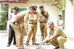 Wabup Pringsewu pantau petugas pemberantasan sarang nyamuk DBD