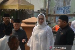 Bupati Karawang yang positif corona dibawa ke Rumah Sakit Paru