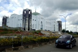 Nagan Raya anggarkan Rp10 miliar pasang batu giok di masjid agung