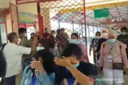 Masyarakat Kubu Raya diimbau jangan panik terkait pemulangan TKI