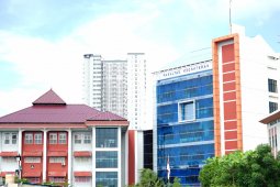 UM Surabaya beri nilai untuk mahasiswa relawan COVID-19