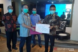 Gerakan Pengusaha Kalbar mulai salurkan bantuan APD ke Pemda