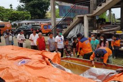 Gugus Tugas Provinsi Jambi bagikan disinfektan gratis