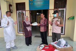 Stok APD sisa penanganan flu burung  dikerahkan untuk paramedis Batanghari