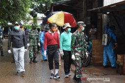 Satgas-SKPD semprot disinfektan ke berbagai objek vital kota Pelaihari
