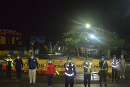 Sejumlah ruas jalan di Kota Madiun ditutup demi "physical distancing"
