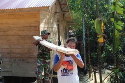 Satgas TMMD bantu pekerjaan masyarakat di Sekura