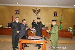 DPRD Banjarbaru sahkan tiga peraturan daerah