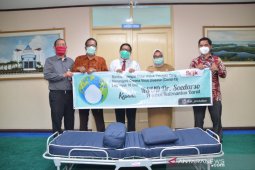 Bank Kalbar bantu 10 unit tempat tidur ke RSUD Soedarso