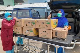 GGF kirim buah dan susu untuk tenaga medis