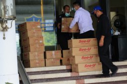 Bantuan penanganan COVID-19 di Surabaya terus berdatangan