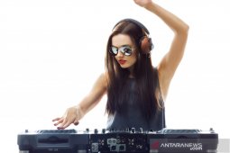 Clubbing online, Cara penikmat dugem menikmati dunia malam secara maya