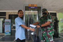 RS Yarsi dapat bantuan 100 face shield dari Kodam XII/Tpr