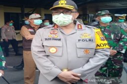 Kapolda Kalsel minta jangan pulang kampung cegah Covid-19