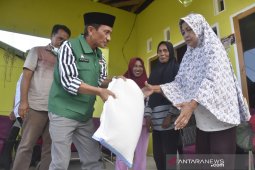 Greater Jakarta's middle-, lower-class segments to receive food aid